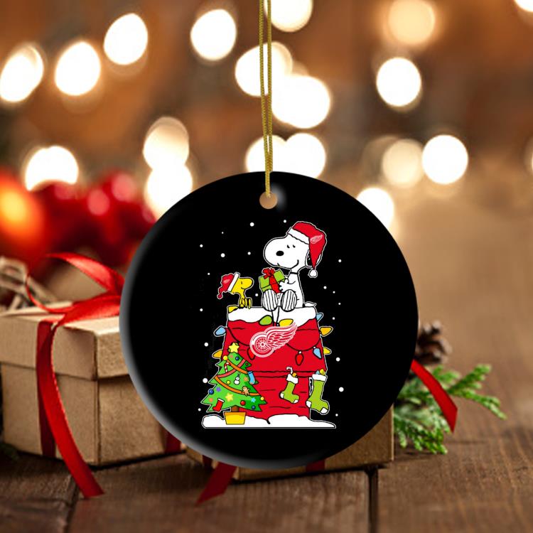 Snoopy And Woodstock Detroit Red Wings Merry Christmas Ornament